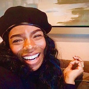 Meet your Posher, Steph